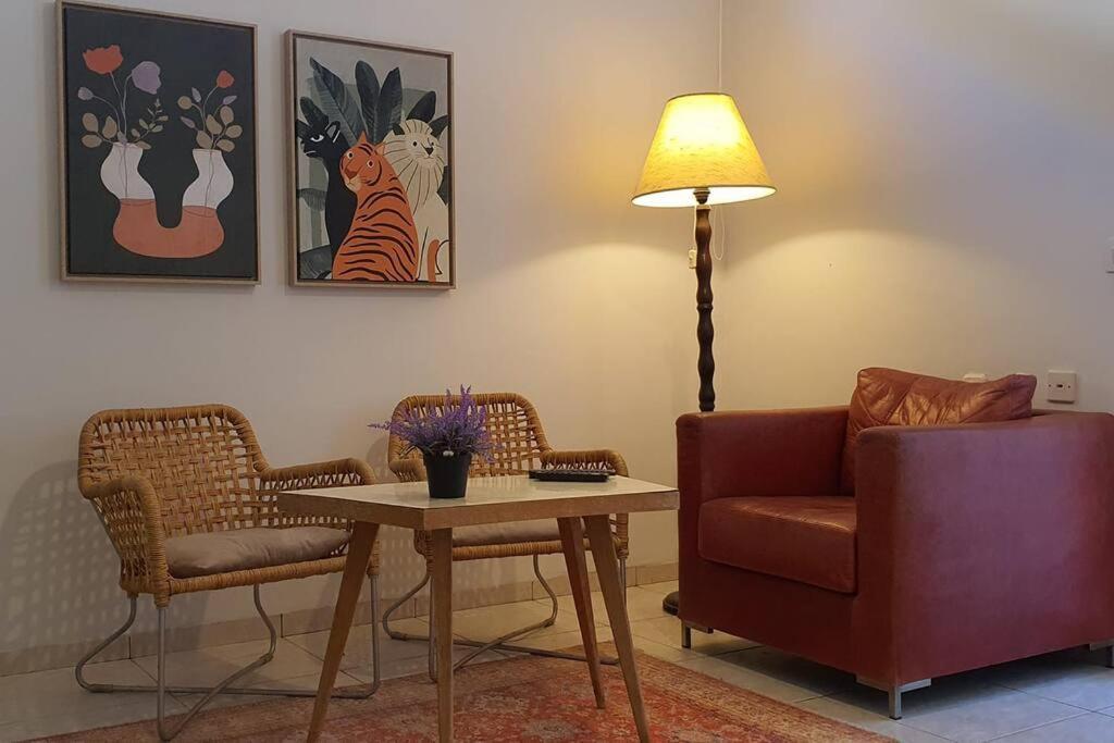 Apartamento נקודת חן Shadmot Devora Exterior foto