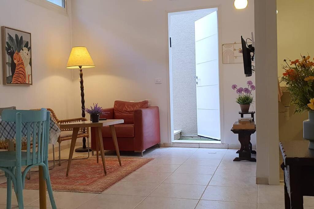Apartamento נקודת חן Shadmot Devora Exterior foto